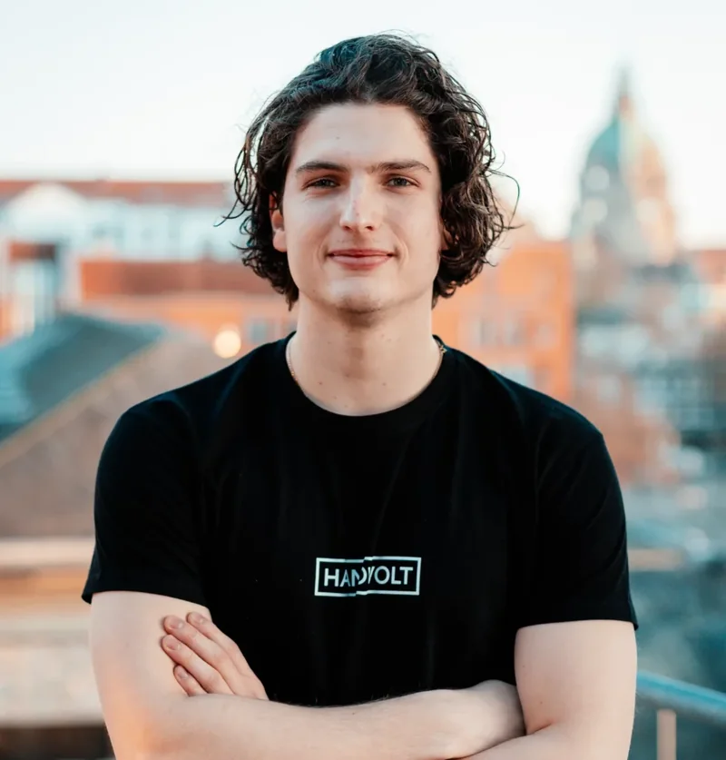 Luca Erhardt, Ingenieur