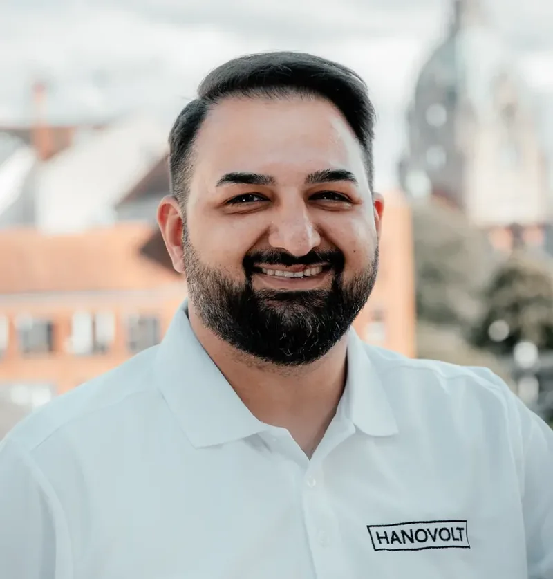 S. Abdi, Leiter Innendienst